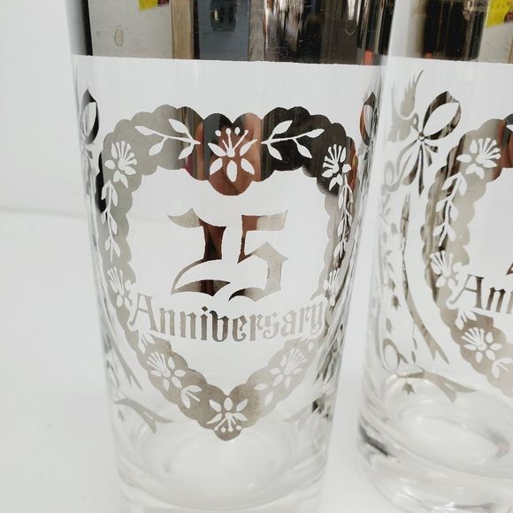 Vintage 25th anniversary glasses - Picture 4 of 7